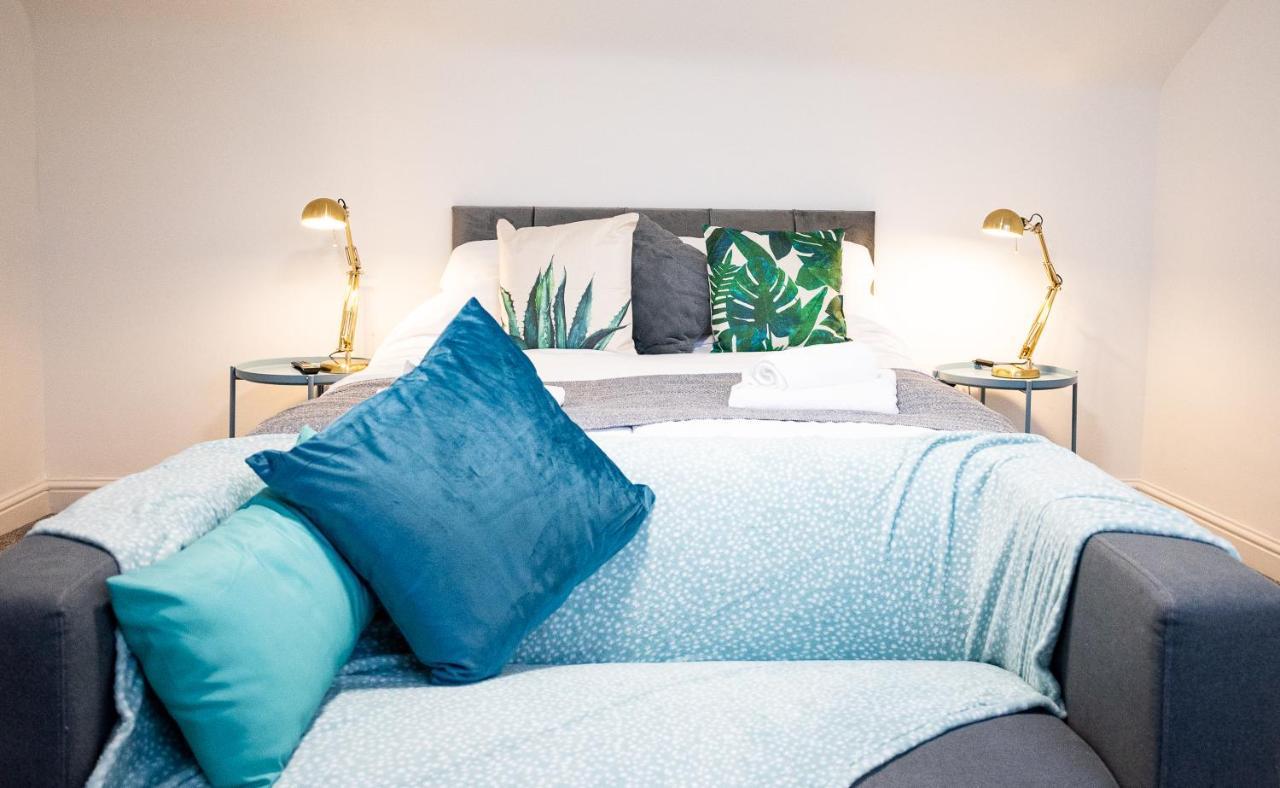 Elmo River Studios - 6 En-Suites In Wallasey - Easy Parking - Short And Long Stays Welcome Экстерьер фото